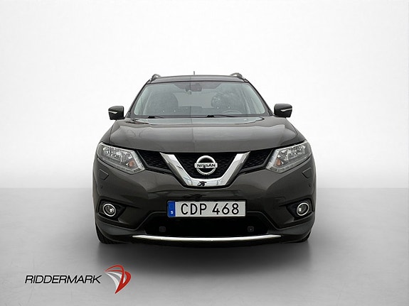 Nissan X-Trail 2 of 5