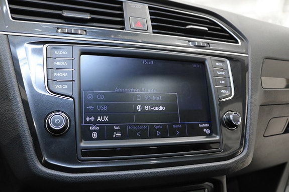 Volkswagen Tiguan 27 of 30