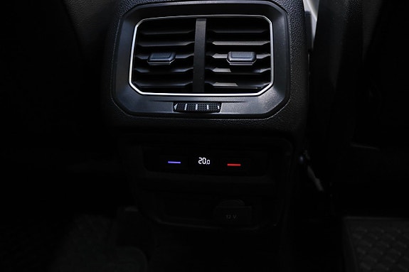 Volkswagen Tiguan 19 of 30