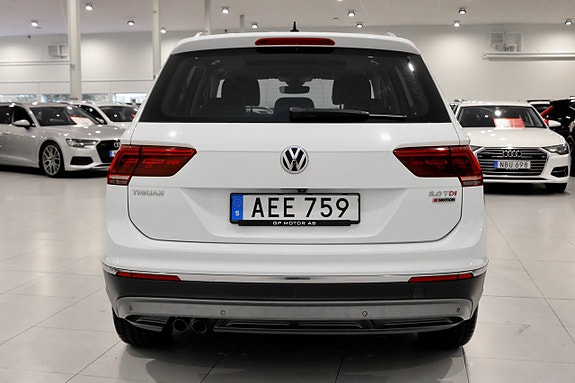 Volkswagen Tiguan 4 of 30