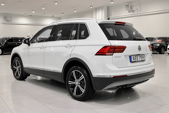 Volkswagen Tiguan 5 of 30
