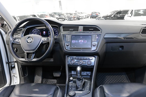 Volkswagen Tiguan 14 of 30