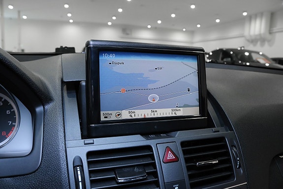 Mercedes-Benz C63 28 of 30