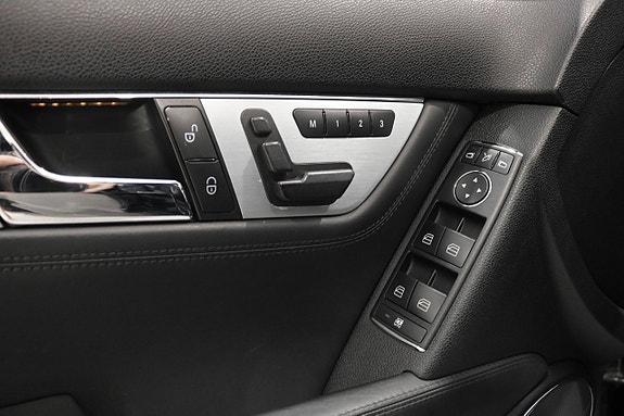 Mercedes-Benz C63 25 of 30