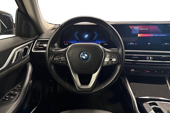 BMW i4 9 of 17