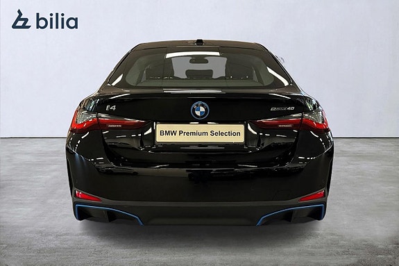 BMW i4 4 of 5