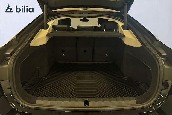 BMW i4 10 of 17
