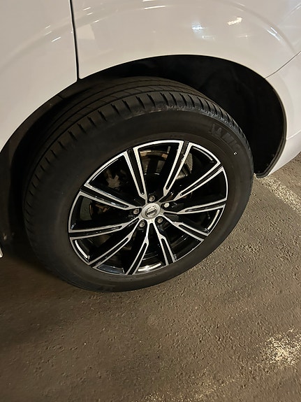 Volvo XC60 8 of 10