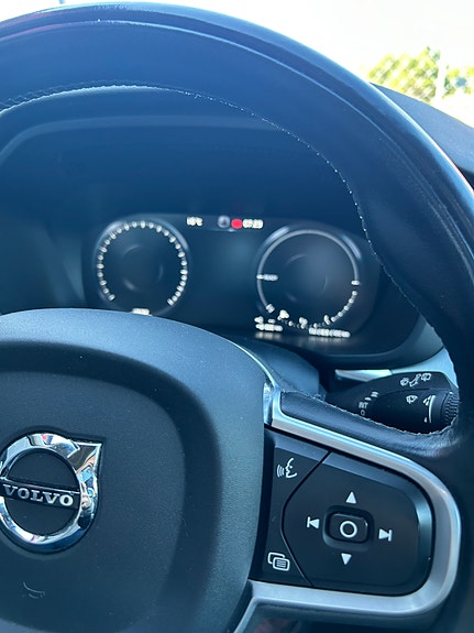 Volvo XC60 5 of 10