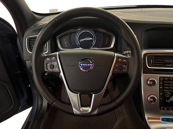 Volvo V60 10 of 14