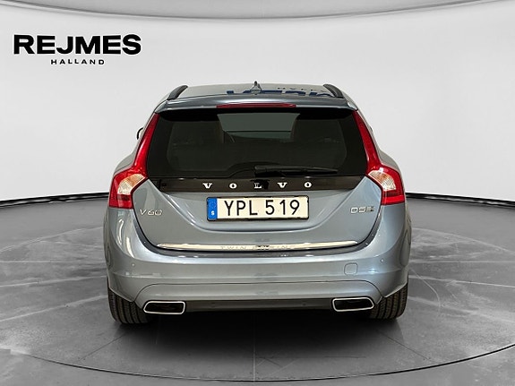 Volvo V60 7 of 14