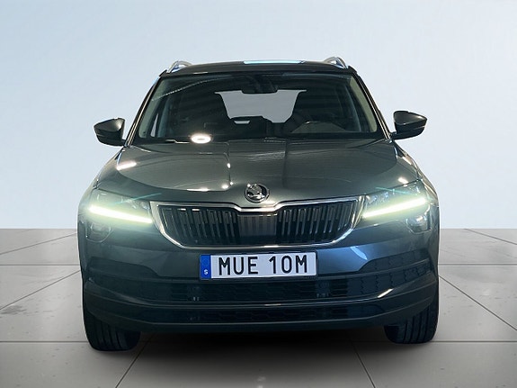 Skoda Karoq 2 of 5