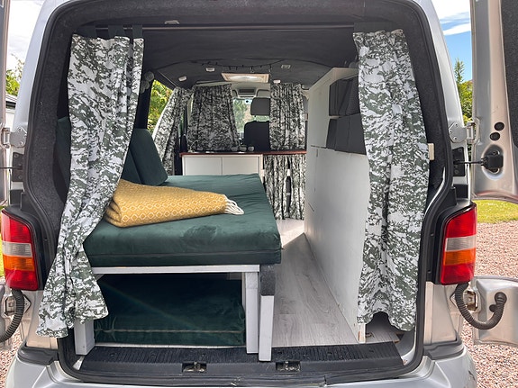 Volkswagen Transporter 3 of 5