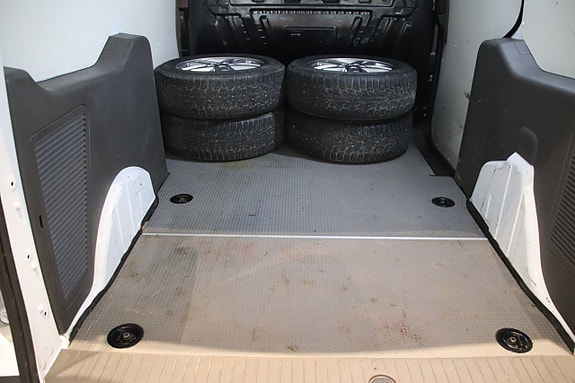 Ford Transit Connect 6 of 13