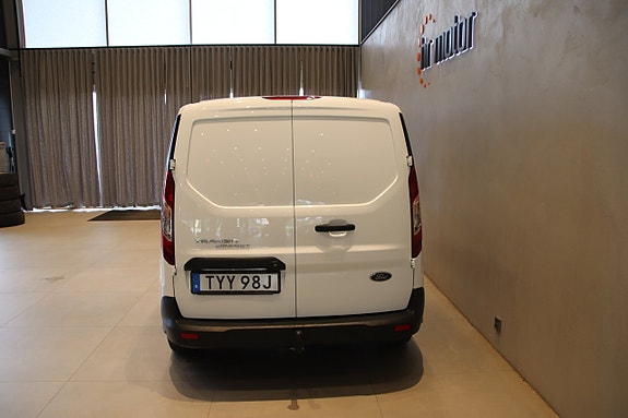 Ford Transit Connect 4 of 5