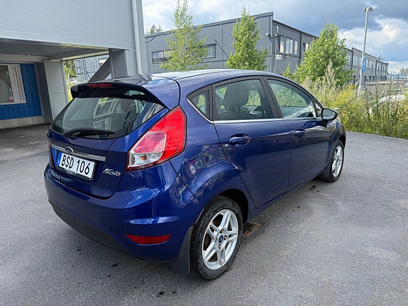 Ford Fiesta 6 of 12