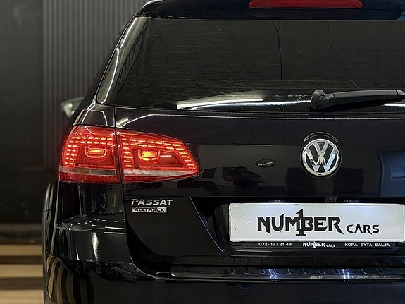 Volkswagen Passat Alltrack 11 of 24