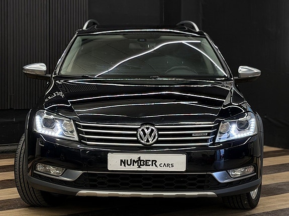 Volkswagen Passat Alltrack 4 of 5