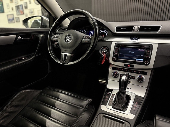 Volkswagen Passat Alltrack 21 of 24