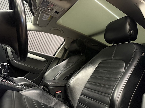 Volkswagen Passat Alltrack 16 of 24