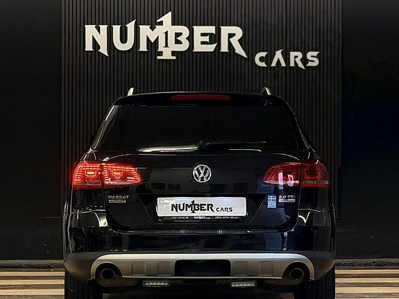 Volkswagen Passat Alltrack 9 of 24