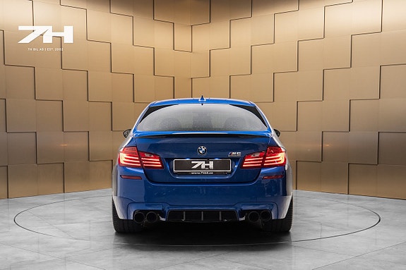 BMW M5 4 of 5