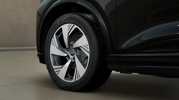 Audi Q6 e-tron 5 of 11