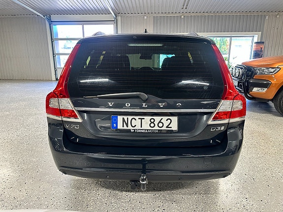 Volvo V70 8 of 30