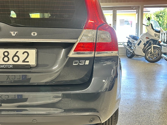 Volvo V70 7 of 30