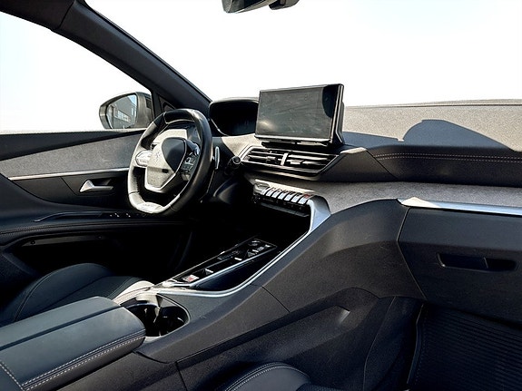 Peugeot 3008 13 of 18