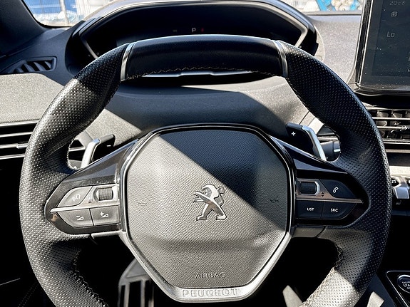 Peugeot 3008 7 of 18