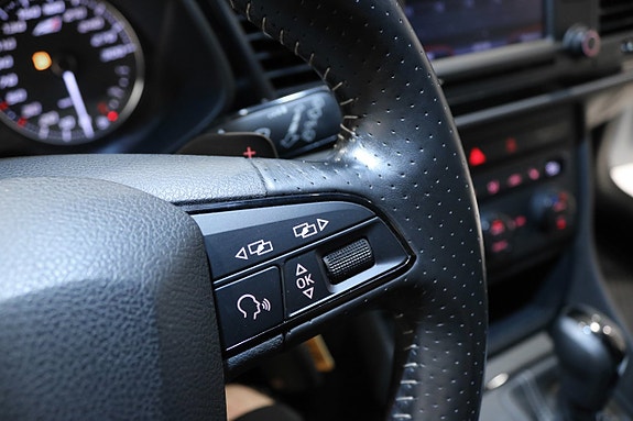 Seat Leon 23 of 26