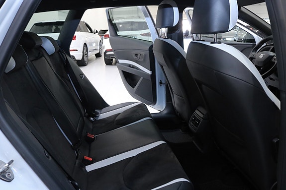 Seat Leon 17 of 26