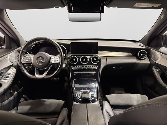 Mercedes-Benz C300 13 of 24