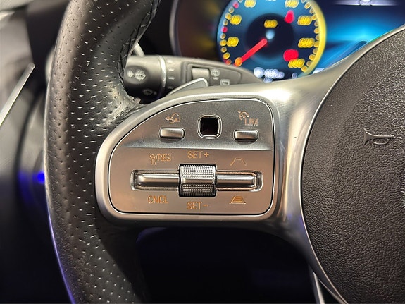 Mercedes-Benz C300 19 of 24