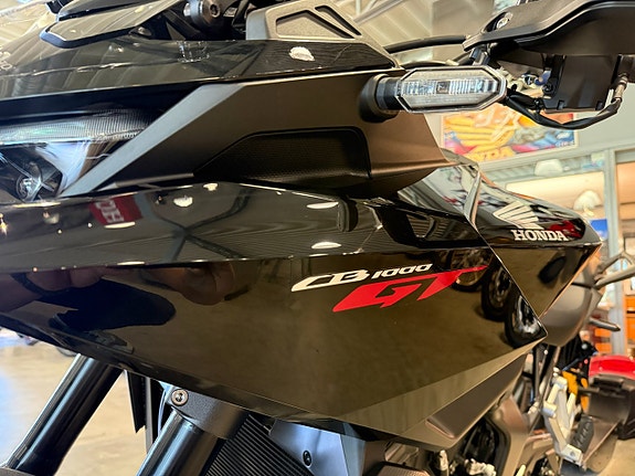 Honda CB1000GT 15 of 15