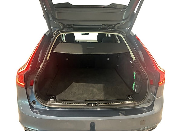 Volvo V90 13 of 13