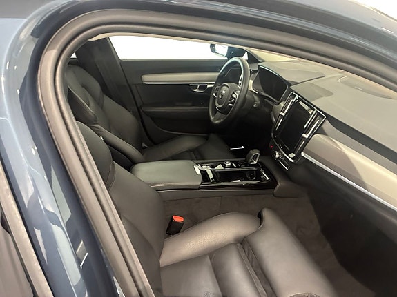Volvo V90 4 of 5