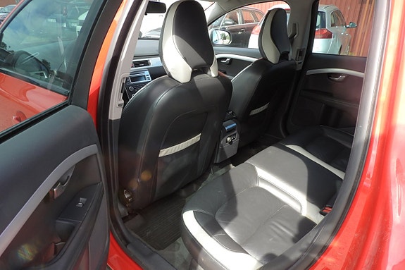 Volvo V70 13 of 14