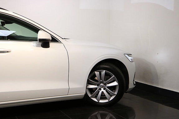 Volvo V60 26 of 27