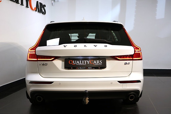 Volvo V60 22 of 27