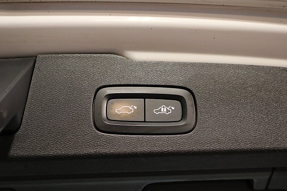 Volvo V60 25 of 27