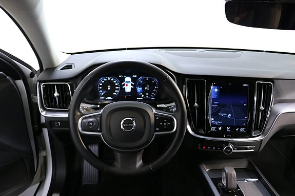 Volvo V60 9 of 27
