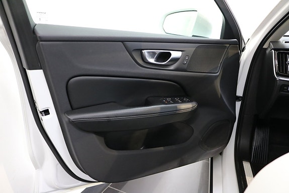 Volvo V60 8 of 27