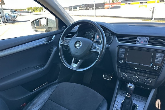 Skoda Octavia Scout 17 of 30