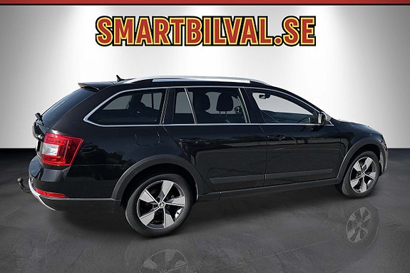 Skoda Octavia Scout 8 of 30