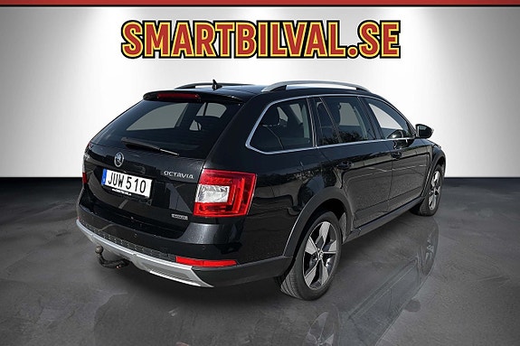 Skoda Octavia Scout 7 of 30