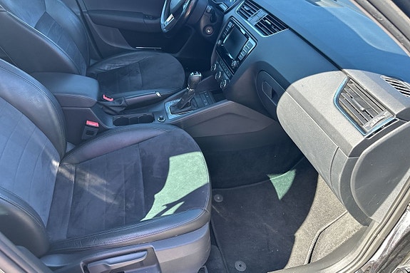 Skoda Octavia Scout 18 of 30