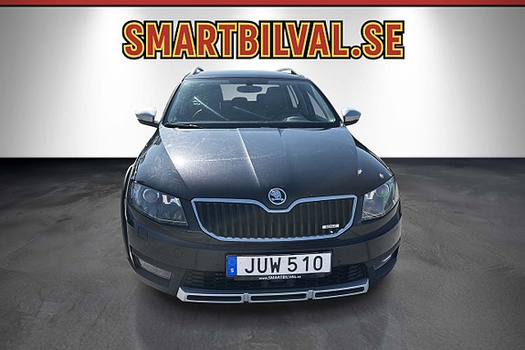 Skoda Octavia Scout 11 of 30