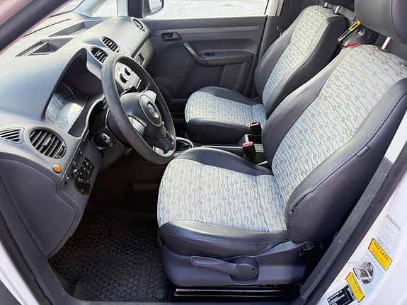 Volkswagen Caddy Maxi 8 of 9